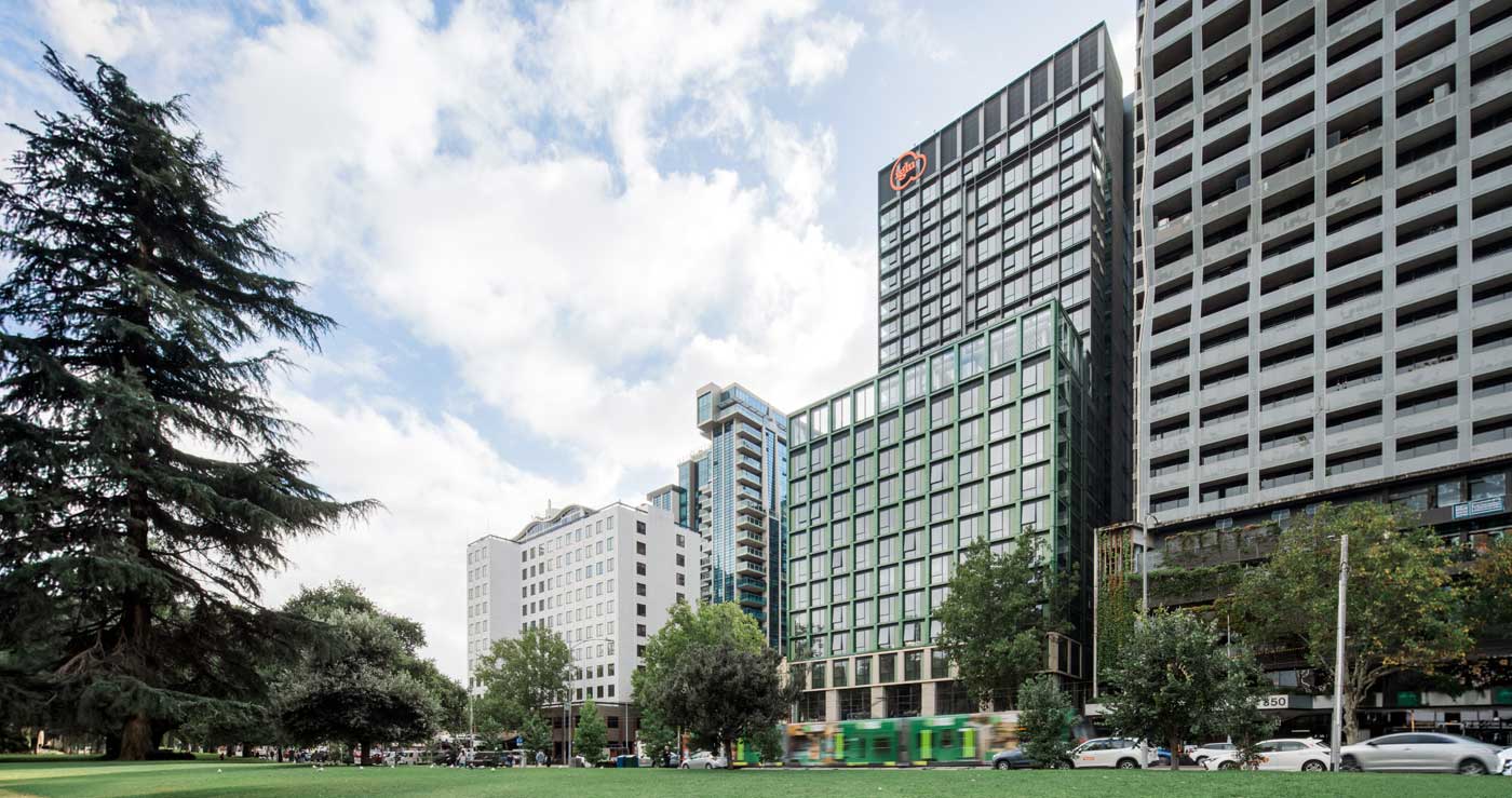 Iglu Flagstaff Station